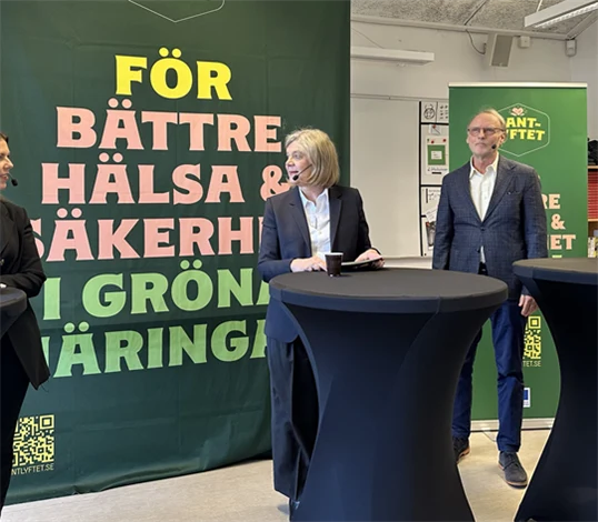 Ebba Zettergren, Lantlyftet, Lena-Liisa Tengblad, Gröna arbetsgivare, Jörgen Fransson, Jordbruksverket, och Sara Westholm, Lantlyftet, under lanseringseventet.