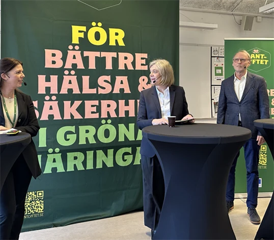 Ebba Zettergren, Lantlyftet, Lena-Liisa Tengblad, Gröna arbetsgivare, Jörgen Fransson, Jordbruksverket, och Sara Westholm, Lantlyftet, under lanseringseventet.